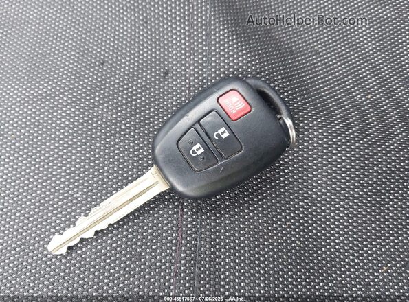 2T3BFREV2GW461562 2016 TOYOTA RAV4 Purple Vista del salpicadero