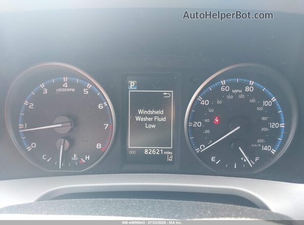2T3BFREV2HW590581 2017 TOYOTA RAV4 Silver Հետևի նստատեղերի տեսք