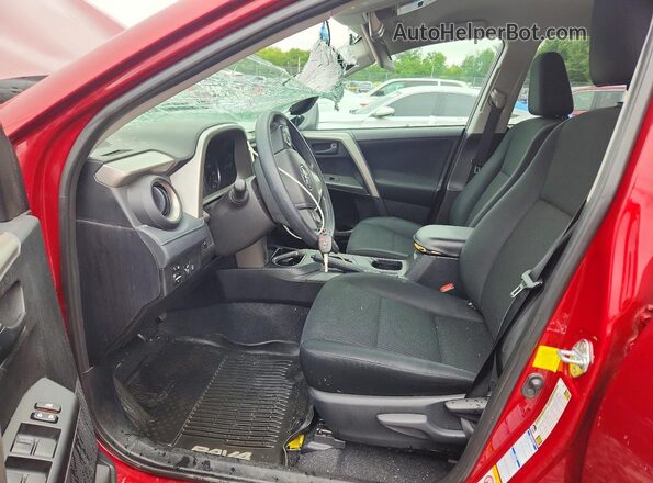2T3BFREV3JW743717 2018 TOYOTA RAV4 Красный Вид салона спереди