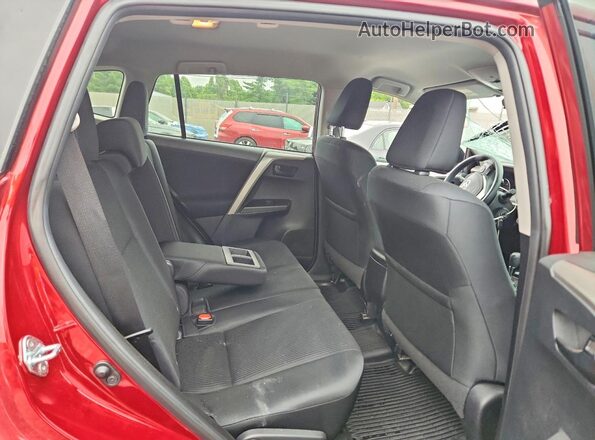 2T3BFREV3JW743717 2018 TOYOTA RAV4 Красный Вид задней части салона