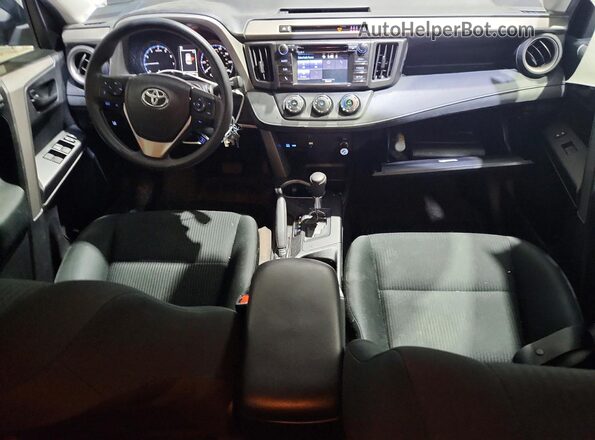 2T3BFREV3JW849648 2018 TOYOTA RAV4 Silver წინა პანელის ხედი