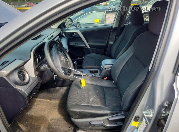 2T3BFREV4GW538061 2016 TOYOTA RAV4 Silver Widok wnętrza z przodu