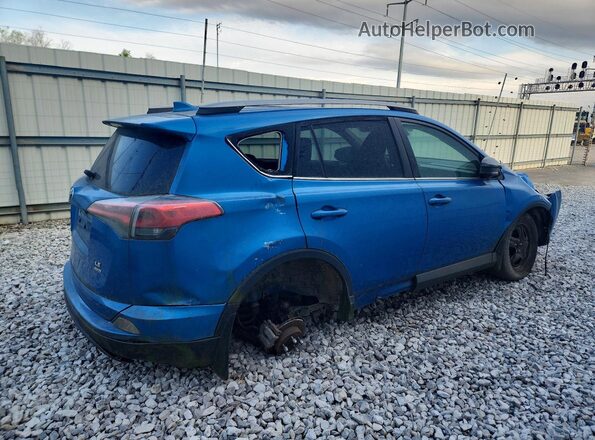 2T3BFREV4HW572230 2017 TOYOTA RAV4 Blue Задня права чверть