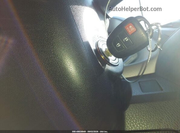 2T3BFREV5HW635450 2017 TOYOTA RAV4 Silver Widok deski rozdzielczej
