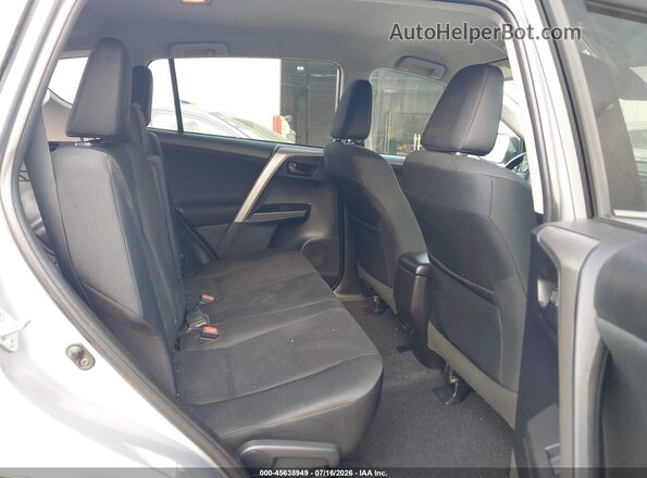 2T3BFREV5HW635450 2017 TOYOTA RAV4 Silver Widok naklejki z numerem VIN