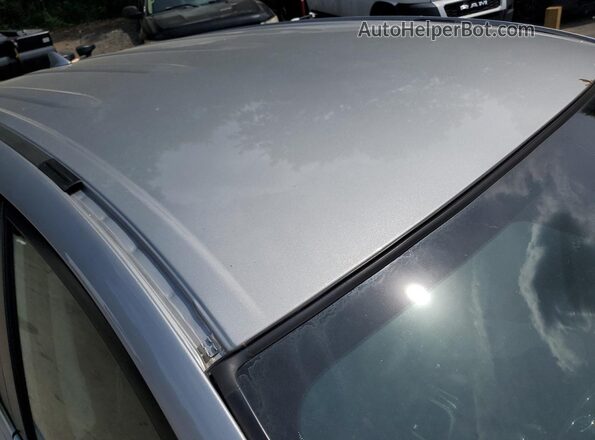 2T3BFREV5JW723615 2018 TOYOTA RAV4 Silver 