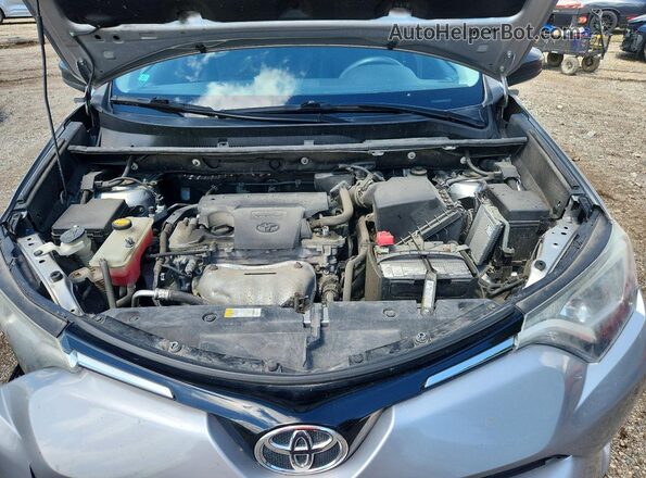 2T3BFREV6GW491261 2016 TOYOTA RAV4 Silver Widok komory silnika