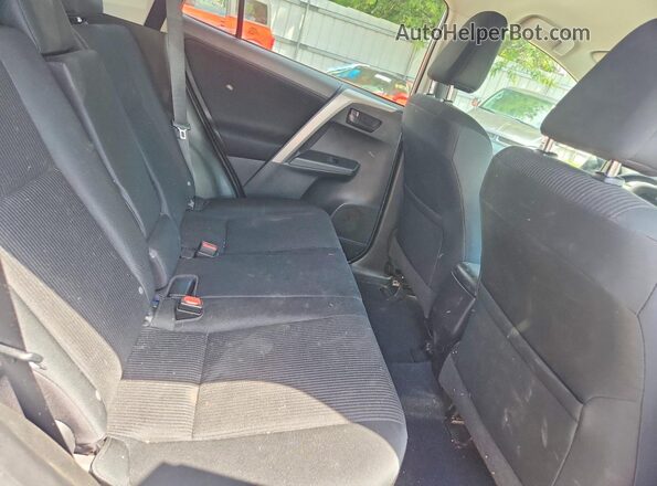 2T3BFREV6GW491261 2016 TOYOTA RAV4 Silver Widok wnętrza z tyłu