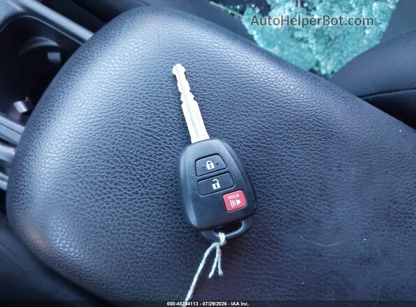 2T3BFREV8HW564874 2017 TOYOTA RAV4 Black Dashboard view