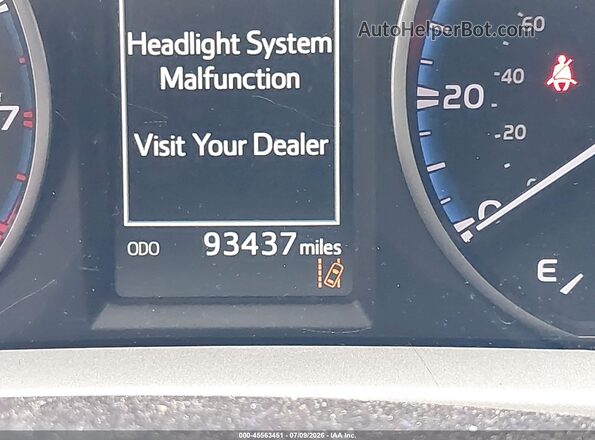 2T3BFREV8HW613250 2017 TOYOTA RAV4 Черный 