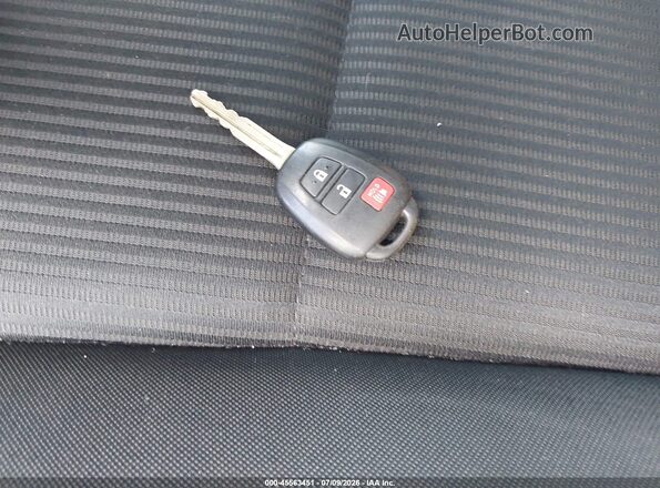 2T3BFREV8HW613250 2017 TOYOTA RAV4 Черный Вид панели приборов