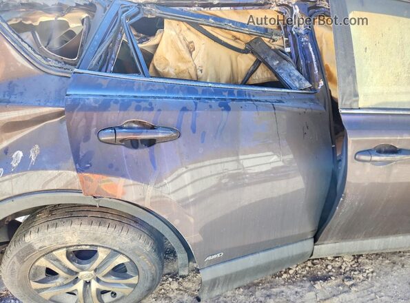 2T3BFREV8JW839570 2018 TOYOTA RAV4 Black Widok tylnych siedzeń