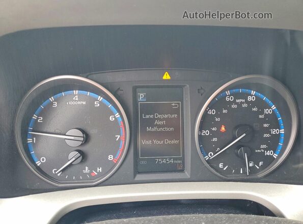 2T3BFREVXHW577755 2017 TOYOTA RAV4 Silver Սարքավորումների վահանակի տեսք