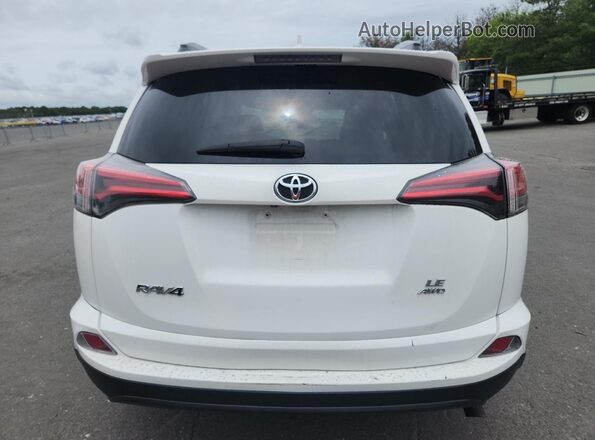 2T3BFREVXJW770882 2018 TOYOTA RAV4 White 