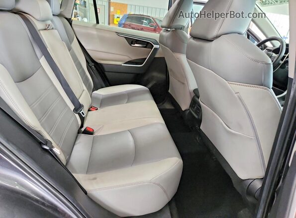 2T3C1RFV0LC070908 2020 TOYOTA RAV4 Gray Rear seats view