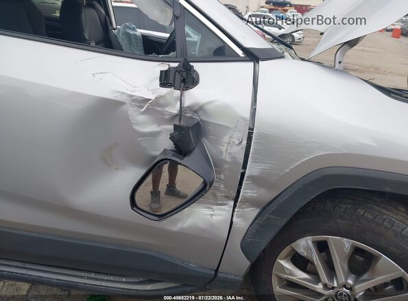 2T3C1RFV0PC219937 2023 TOYOTA RAV4 Gray Front view