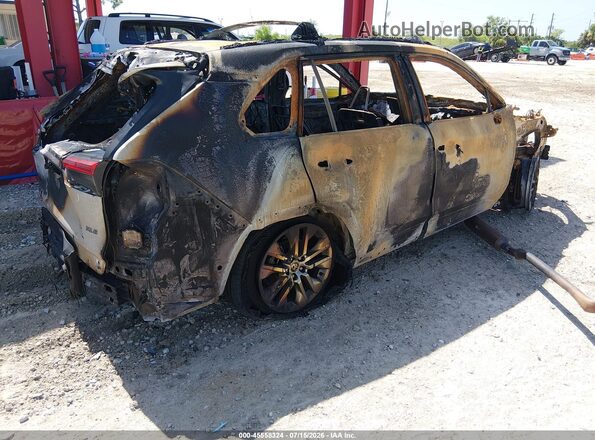 2T3C1RFV0SW396219 2025 TOYOTA RAV4 White Задня права чверть