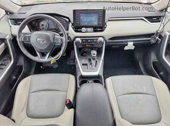 2T3C1RFV1KC027886 2019 TOYOTA RAV4 Серебряный Вид панели приборов