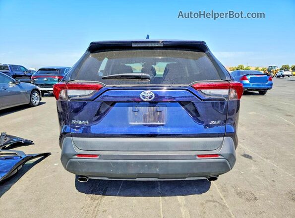 2T3C1RFV1NW186345 2022 TOYOTA RAV4 Синий Вид сзади