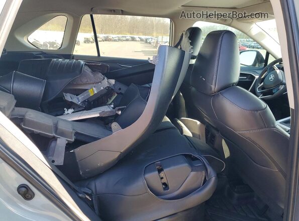 2T3C1RFV2PW272315 2023 TOYOTA RAV4 Серый Вид задней части салона