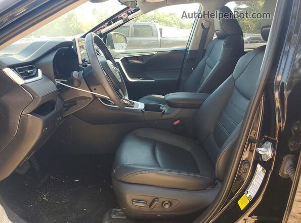 2T3C1RFV3RC294277 2024 TOYOTA RAV4 Черный Вид салона спереди