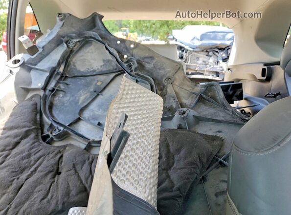 2T3C1RFV4LW071235 2023 TOYOTA RAV4 Silver Rear seats view