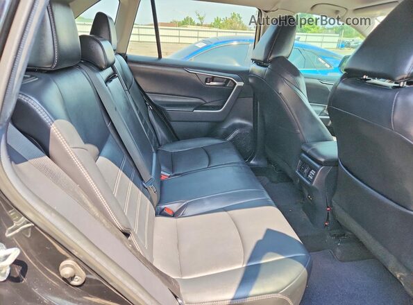 2T3C1RFV4MC122770 2021 TOYOTA RAV4 Черный Вид задней части салона