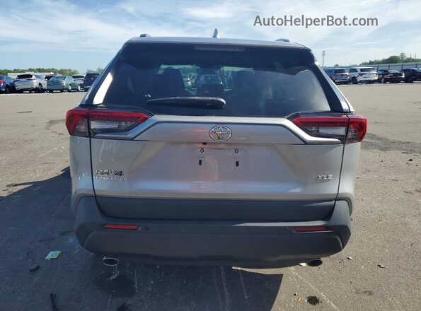 2T3C1RFV4PW252096 2023 TOYOTA RAV4 Silver Vista trasera