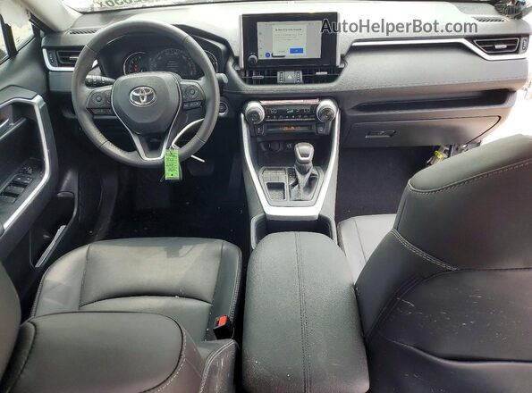 2T3C1RFV4SW422689 2025 TOYOTA RAV4 Silver წინა პანელის ხედი