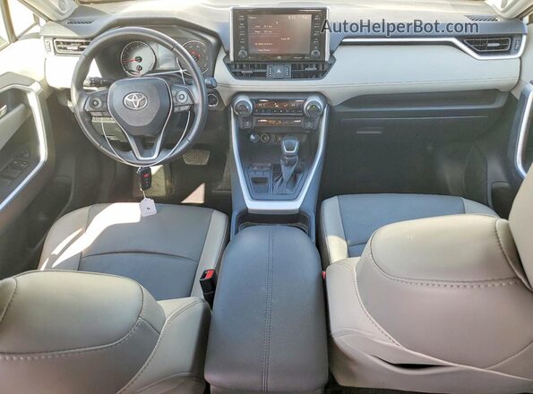 2T3C1RFV6MW117665 2021 TOYOTA RAV4 White წინა პანელის ხედი