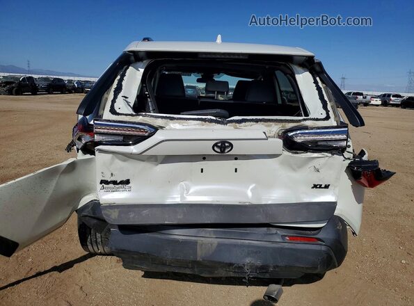 2T3C1RFV6MW117665 2021 TOYOTA RAV4 White უკანა ხედი
