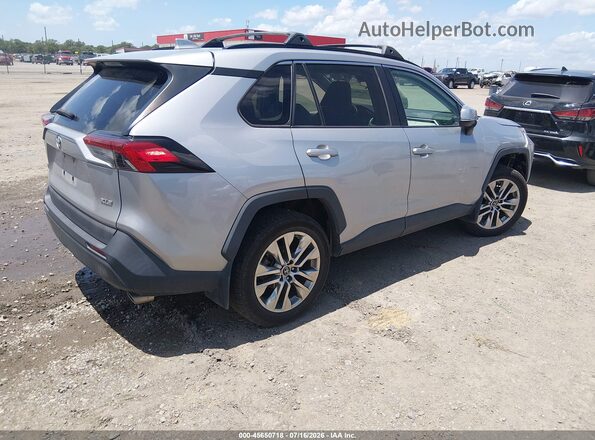 2T3C1RFV7KW035540 2019 TOYOTA RAV4 Серебряный Задняя правая четверть
