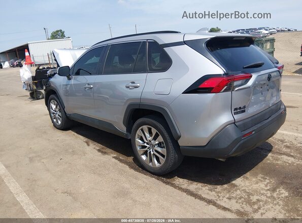 2T3C1RFV8KC016769 2019 TOYOTA RAV4 Silver Задня ліва чверть