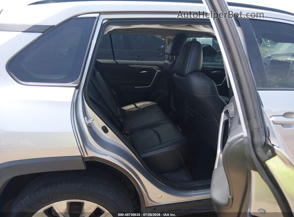 2T3C1RFV8KC016769 2019 TOYOTA RAV4 Silver Вид наклейки з VIN-кодом