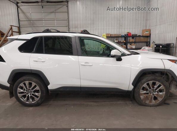 2T3C1RFV8KC026766 2019 TOYOTA RAV4 White Rear interior view