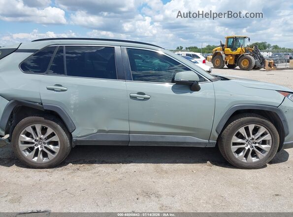2T3C1RFV8MW134466 2021 TOYOTA RAV4 Gray Rear interior view