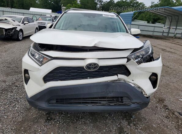 2T3C1RFV9KC031765 2019 TOYOTA RAV4 Белый Вид спереди