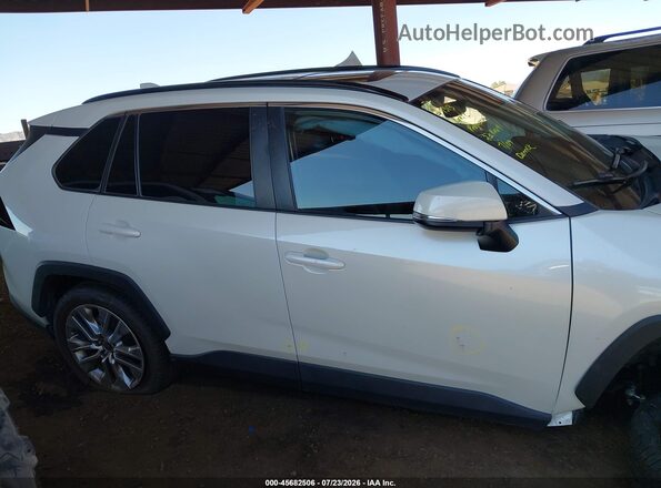 2T3C1RFV9NW191504 2022 TOYOTA RAV4 White უკანა სალონის ხედი