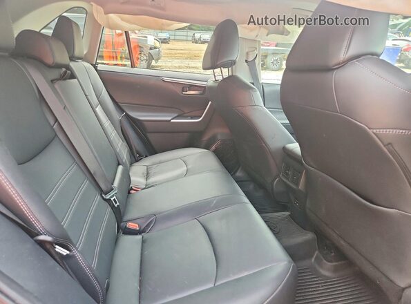 2T3C1RFV9SC335288 2025 TOYOTA RAV4 Silver უკანა სალონის ხედი