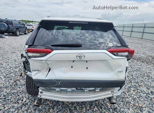 2T3C1RFV9SW418539 2025 TOYOTA RAV4 White უკანა ხედი