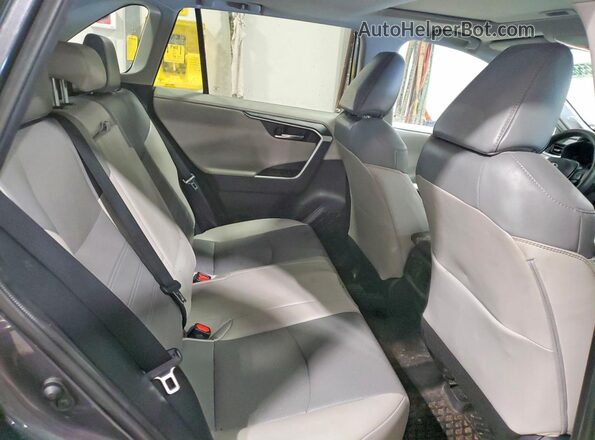 2T3D1RFV2MC175603 2021 TOYOTA RAV4 Charcoal Vista interior trasera