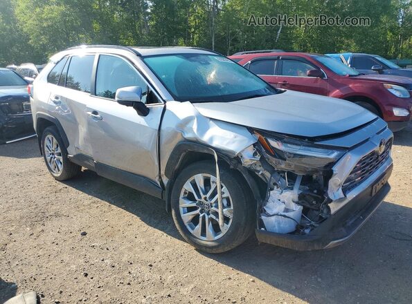 2T3D1RFV6PC369975 2023 TOYOTA RAV4 Silver Передня права чверть