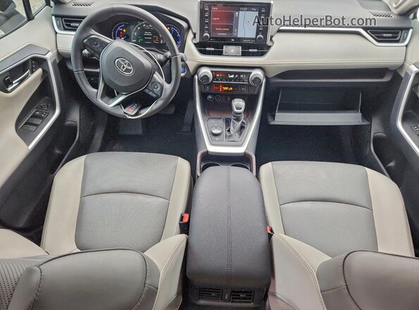 2T3D6RFV1MW022209 2021 TOYOTA RAV4 White Dashboard view