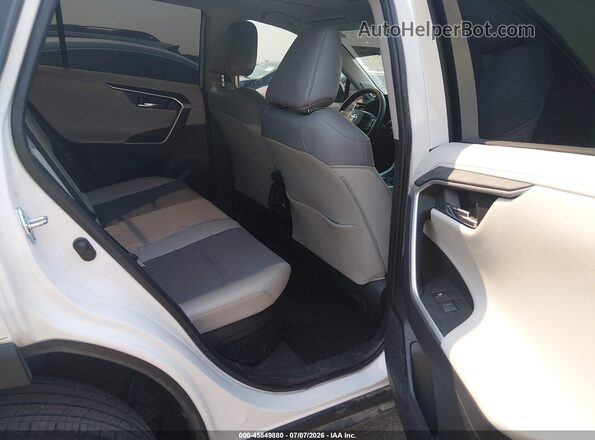 2T3D6RFV3RW066901 2024 TOYOTA RAV4 HYBRID White VIN sticker view