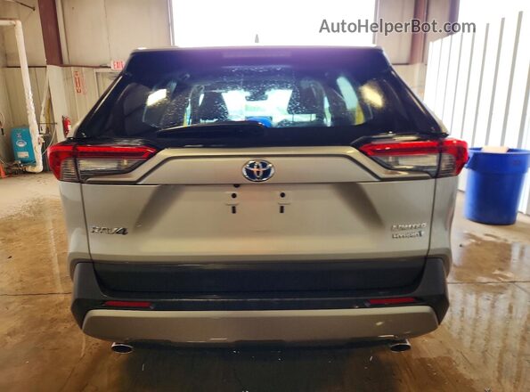 2T3D6RFV5RW071050 2024 TOYOTA RAV4 Silver Vista trasera
