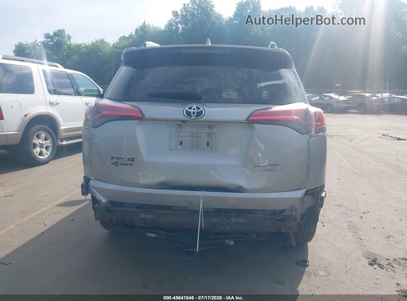 2T3DFREV0JW828796 2018 TOYOTA RAV4 Silver 