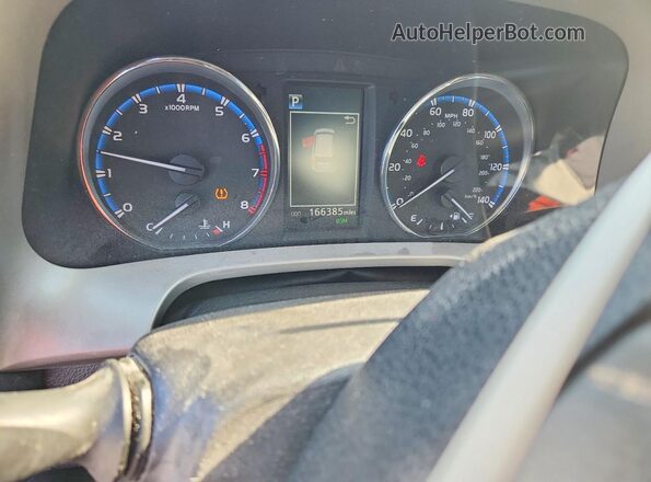 2T3DFREV2HW542488 2017 TOYOTA RAV4 Синий Вид щитка приборов