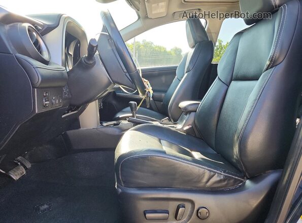 2T3DFREV2HW542488 2017 TOYOTA RAV4 Синий Вид салона спереди