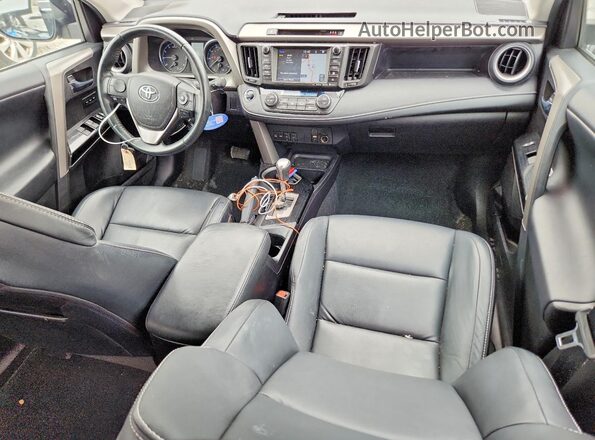 2T3DFREV2HW636936 2017 TOYOTA RAV4 Purple Widok deski rozdzielczej