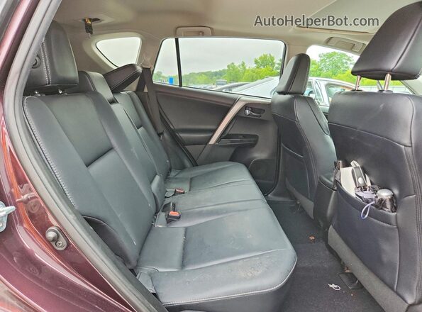 2T3DFREV2HW636936 2017 TOYOTA RAV4 Purple Widok wnętrza z tyłu